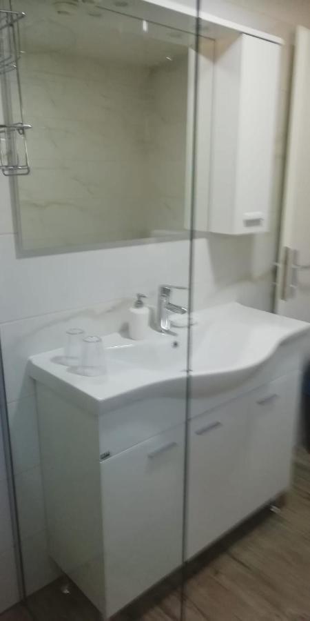 Apartment Hajduk Стариград-Пакленица Екстериор снимка